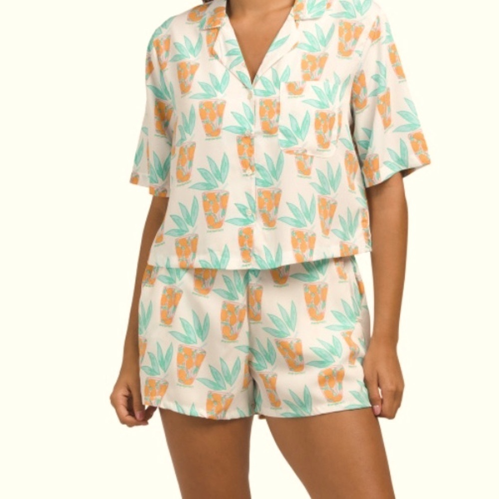 BOUFFANTS & BROKEN HEARTS Lemonade Print Pajama Set Women’s Size Small
